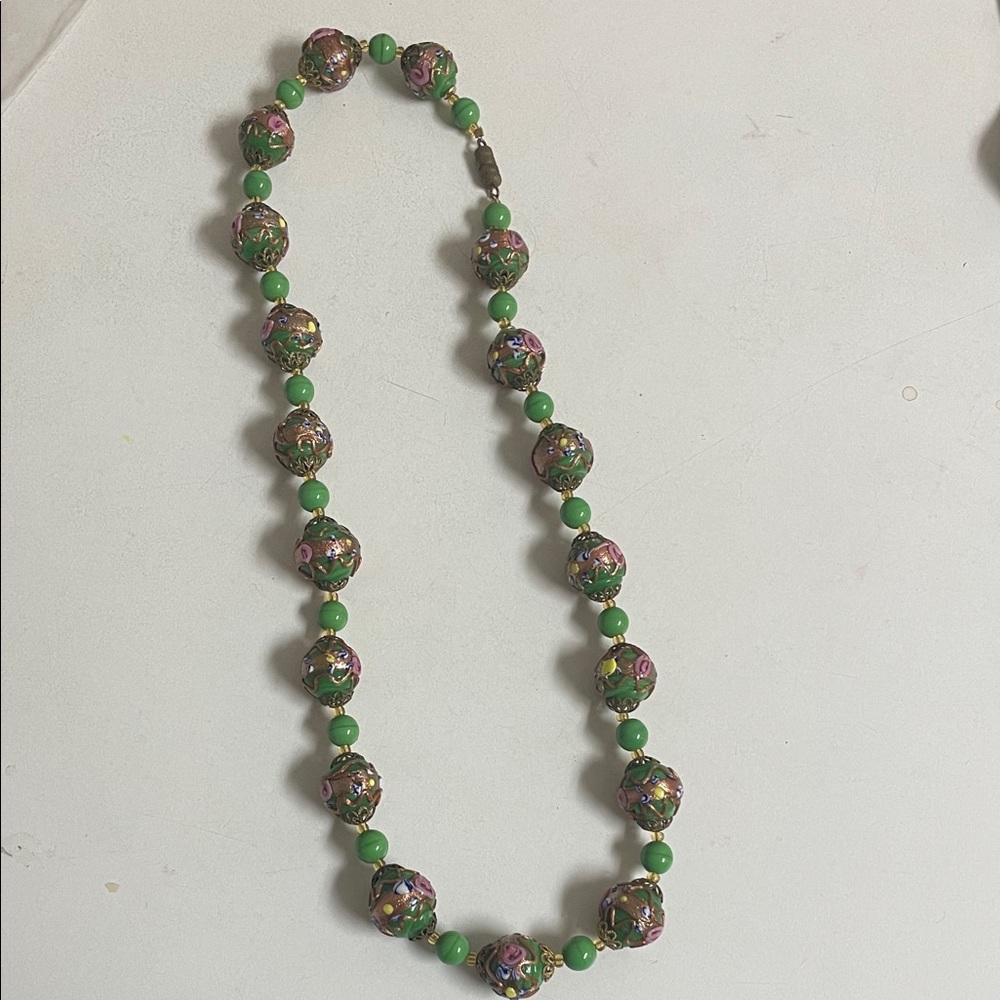 Source Unknown Green Cloisonné Floral Bead Necklace with Pink Accents